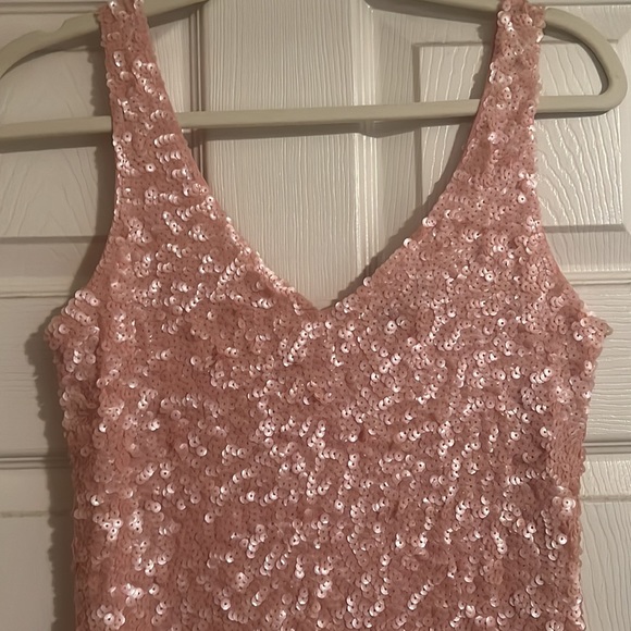 Pink sequins mini dress - Picture 2 of 3